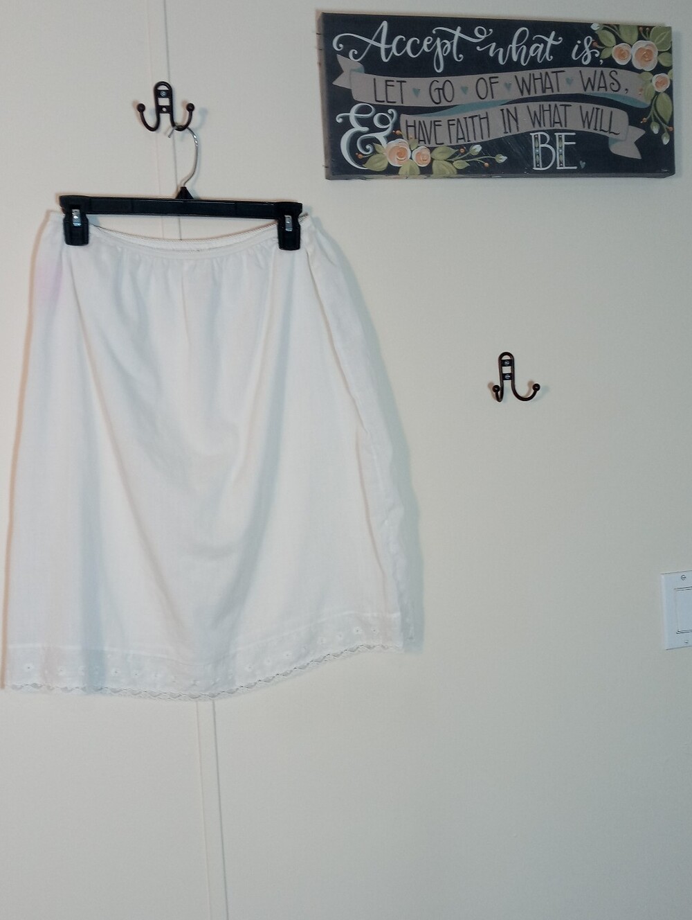 Feminine XL White With Gorgeous bottom Vintage Lace Half Slip